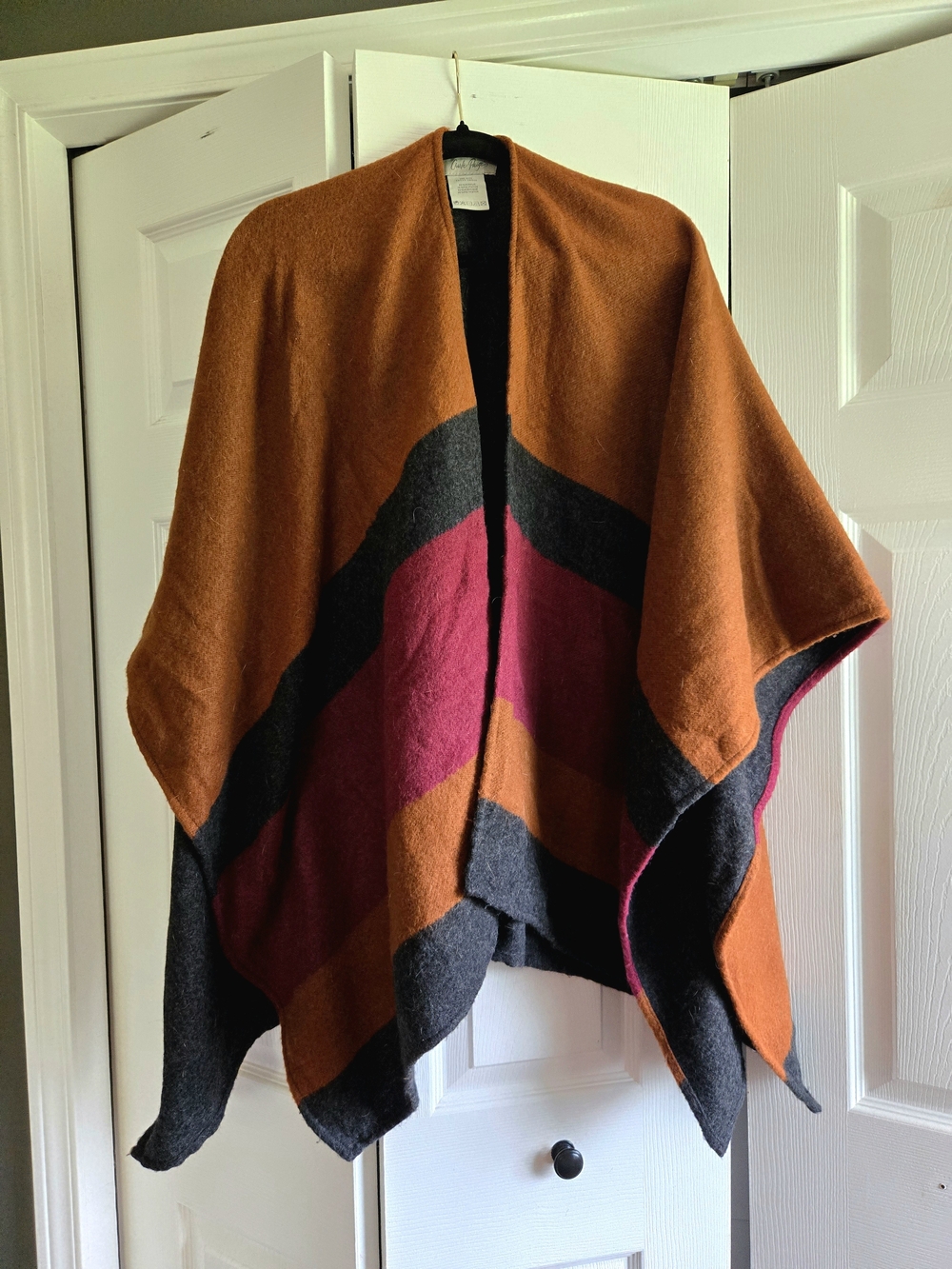 CHARLIE PAIGE Open Poncho Shawl Sweater Striped